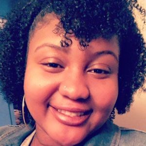 Meet your Posher, Zyaria